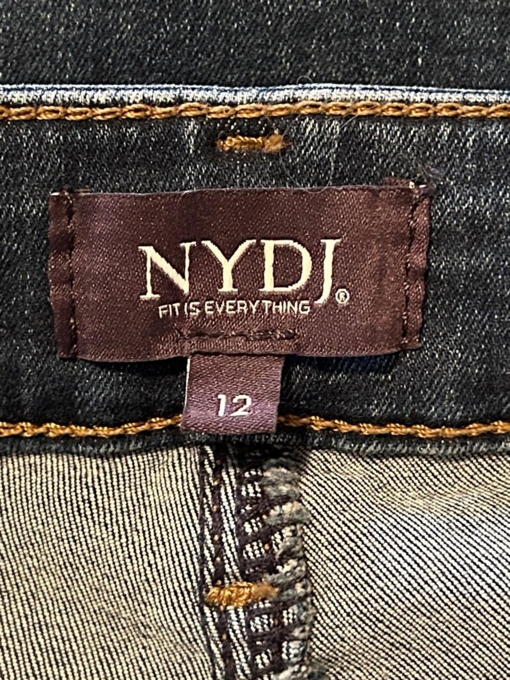 NYDJ Marilyn Straight Leg High Rise Jeans in Cooper Wash Lift Tuck Size 12 - Picture 5 of 11